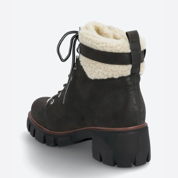 Mia Coen Black Shearling Boots - Picture 4 of 11